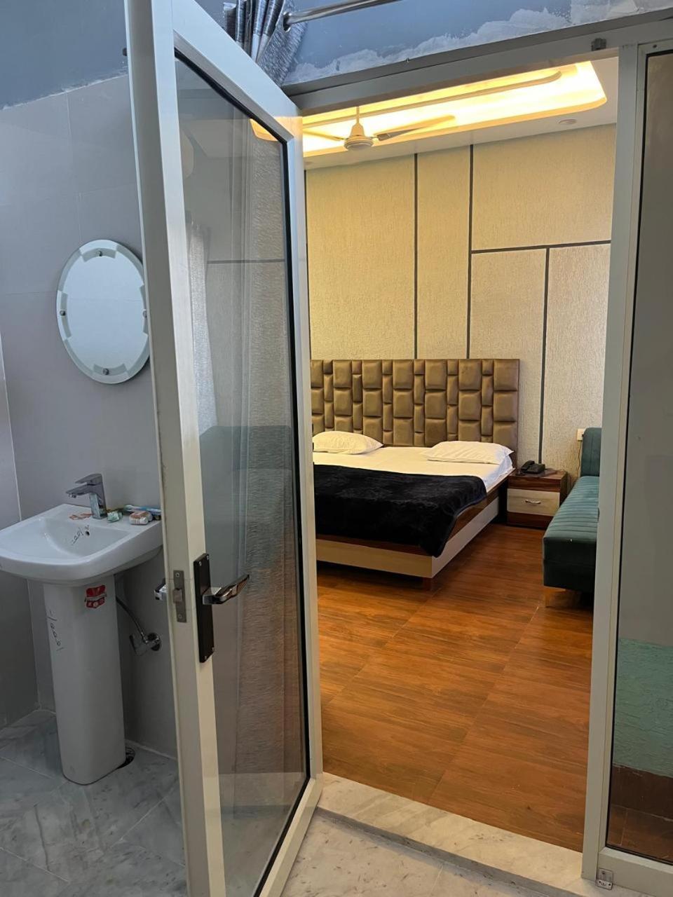 Hotel Ap Suratgarh ภายนอก รูปภาพ